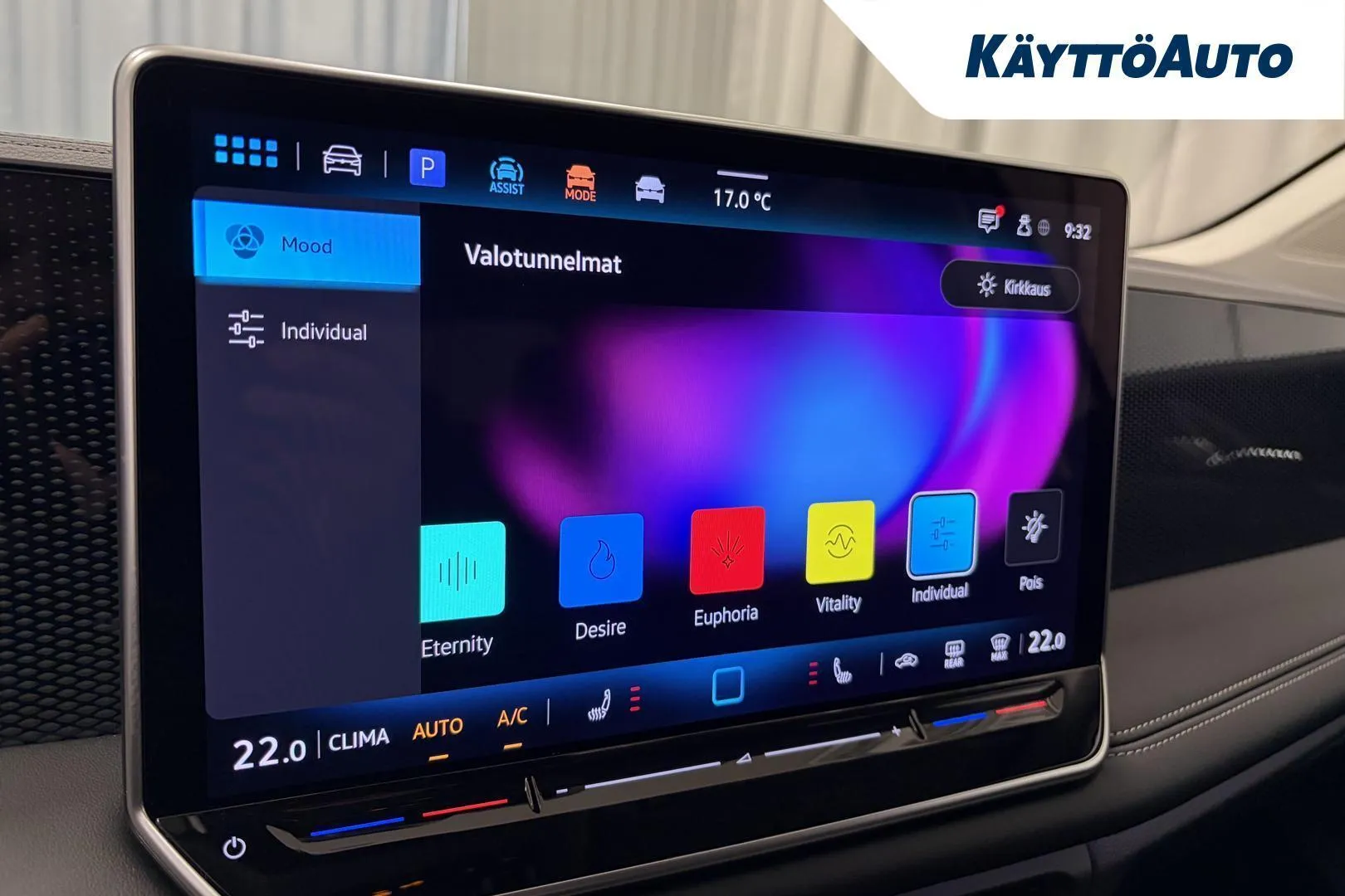 Volkswagen Tiguan ZPJ-679 carousel image