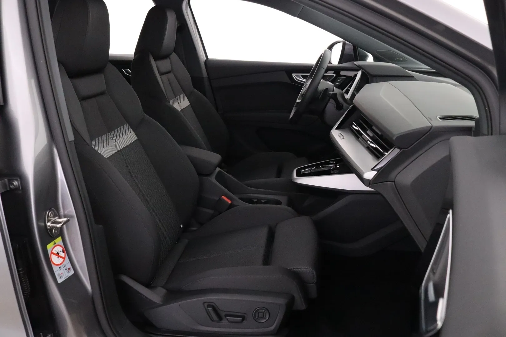 Audi Q4 e-tron ISH-419 carousel image