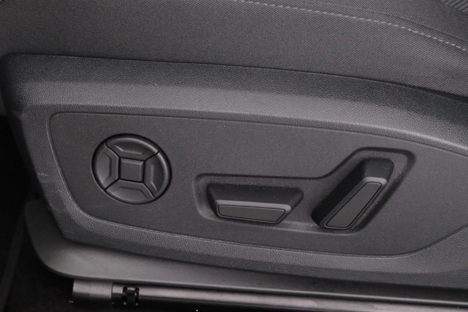 Audi Q4 e-tron ISH-419 carousel image