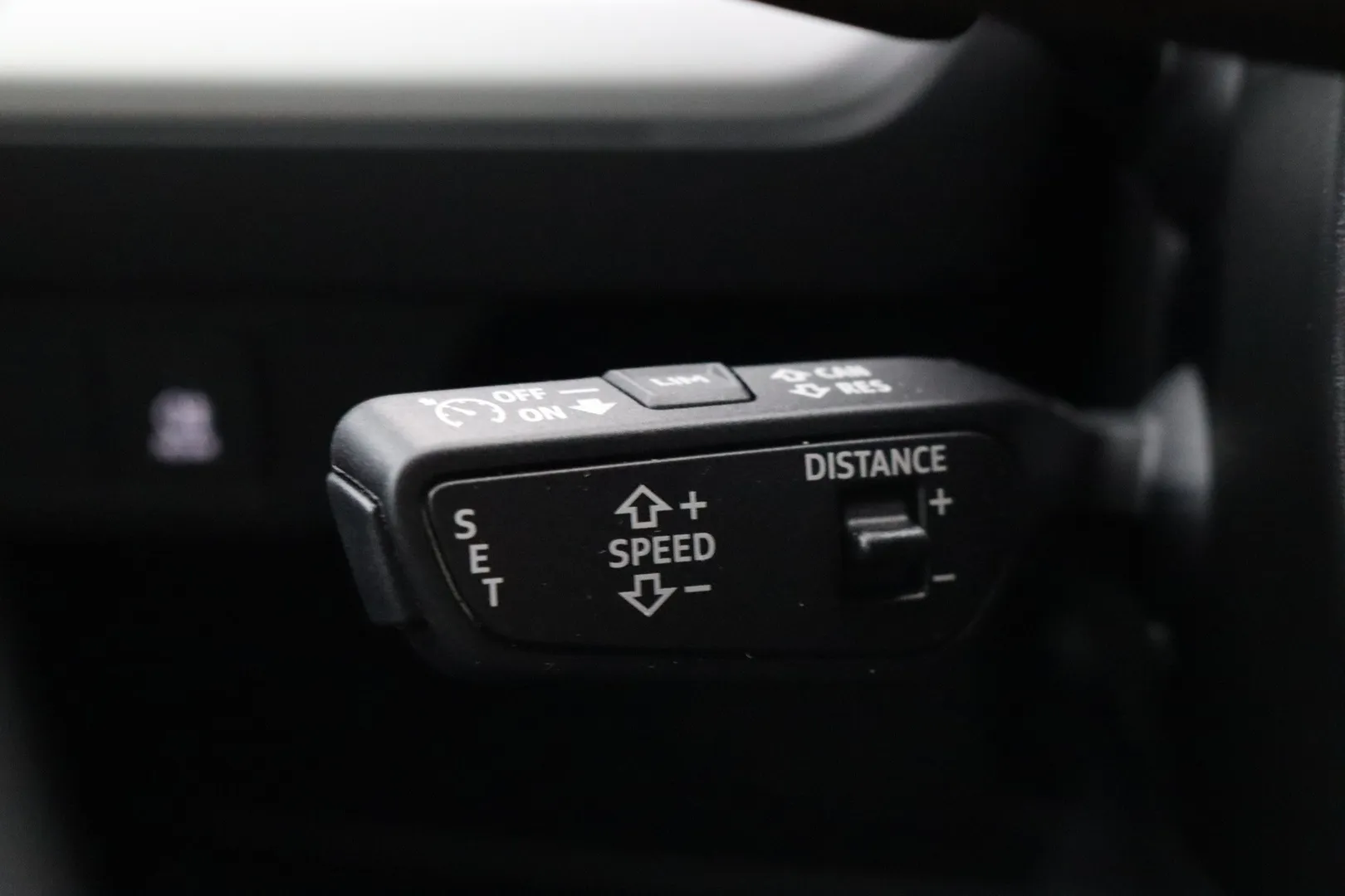 Audi Q4 e-tron ISH-419 carousel image