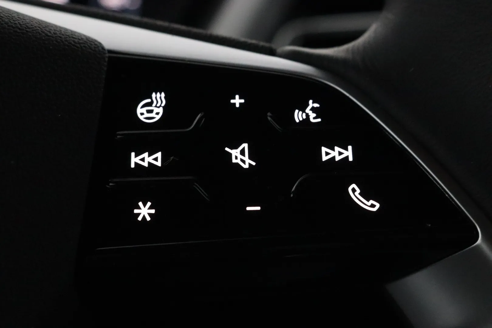 Audi Q4 e-tron ISH-419 carousel image