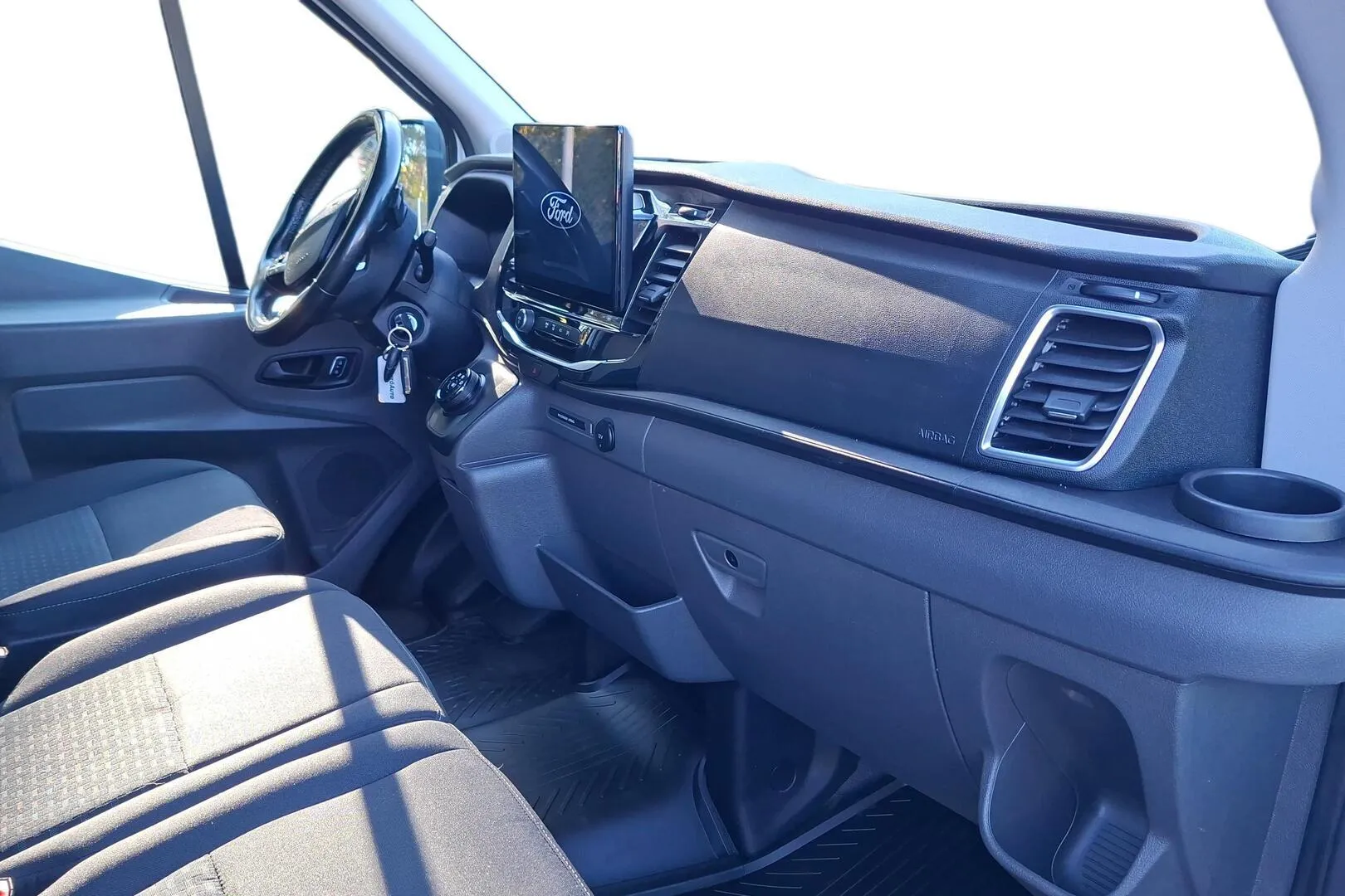 Ford Transit GRF-904 carousel image