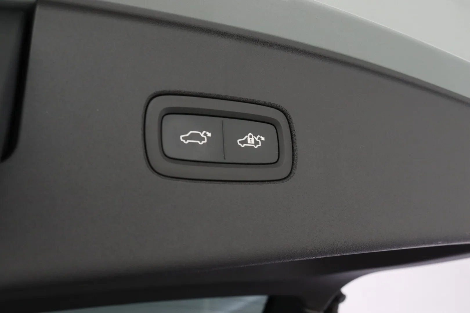 Volvo EX90 FSF-407 carousel image
