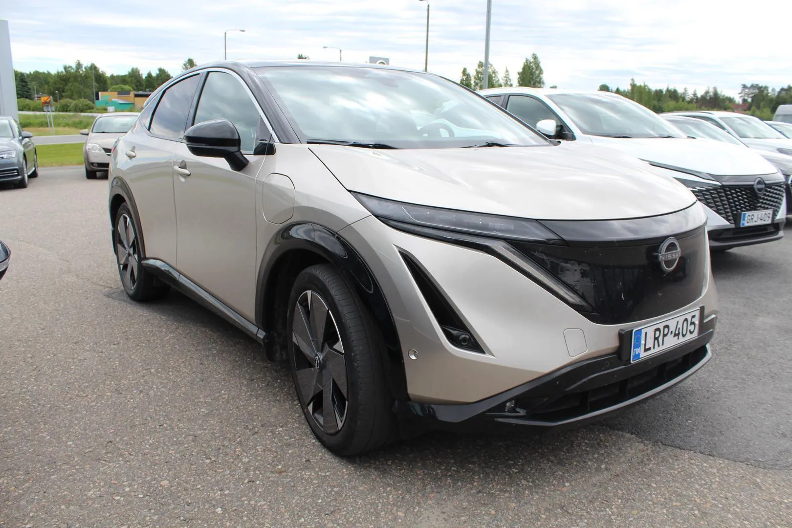 Nissan Ariya LRP-405 carousel image
