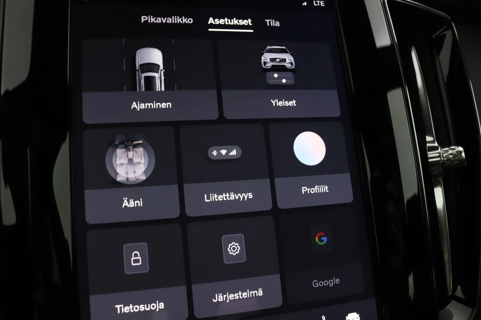 Volvo XC60 KXA-460 carousel image