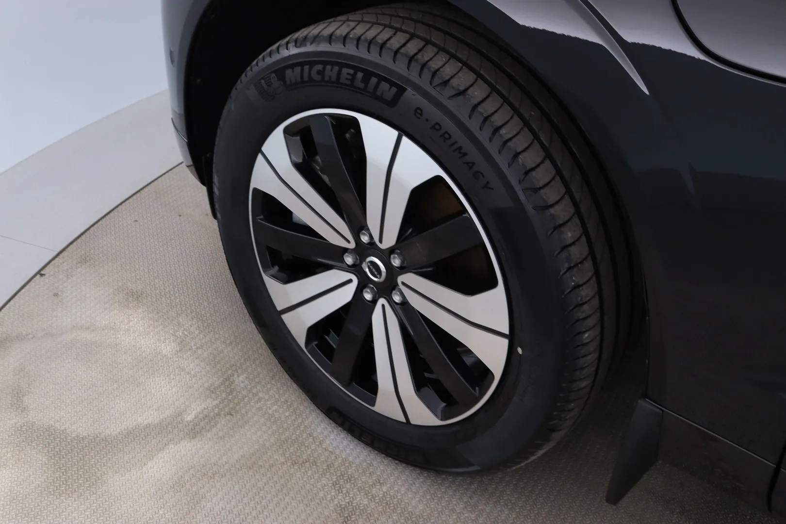 Volvo XC60 KXA-460 carousel image