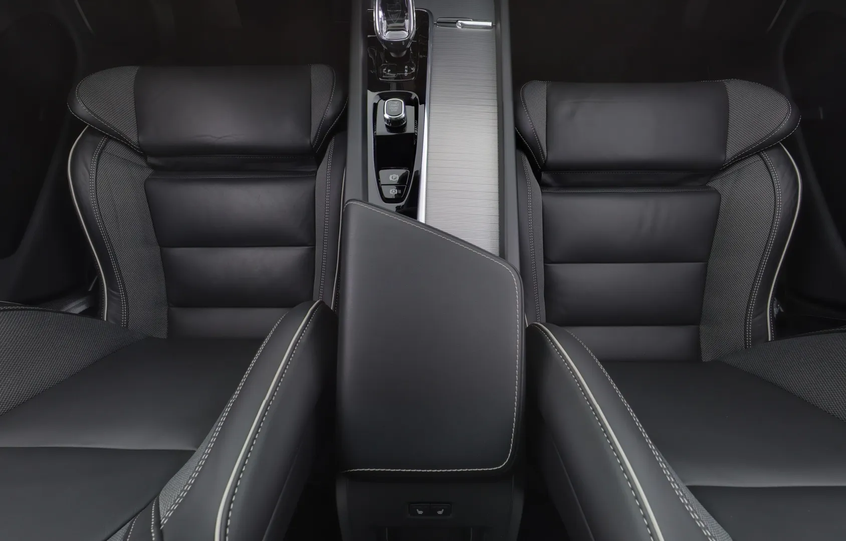 Volvo XC60 KXA-460 carousel image