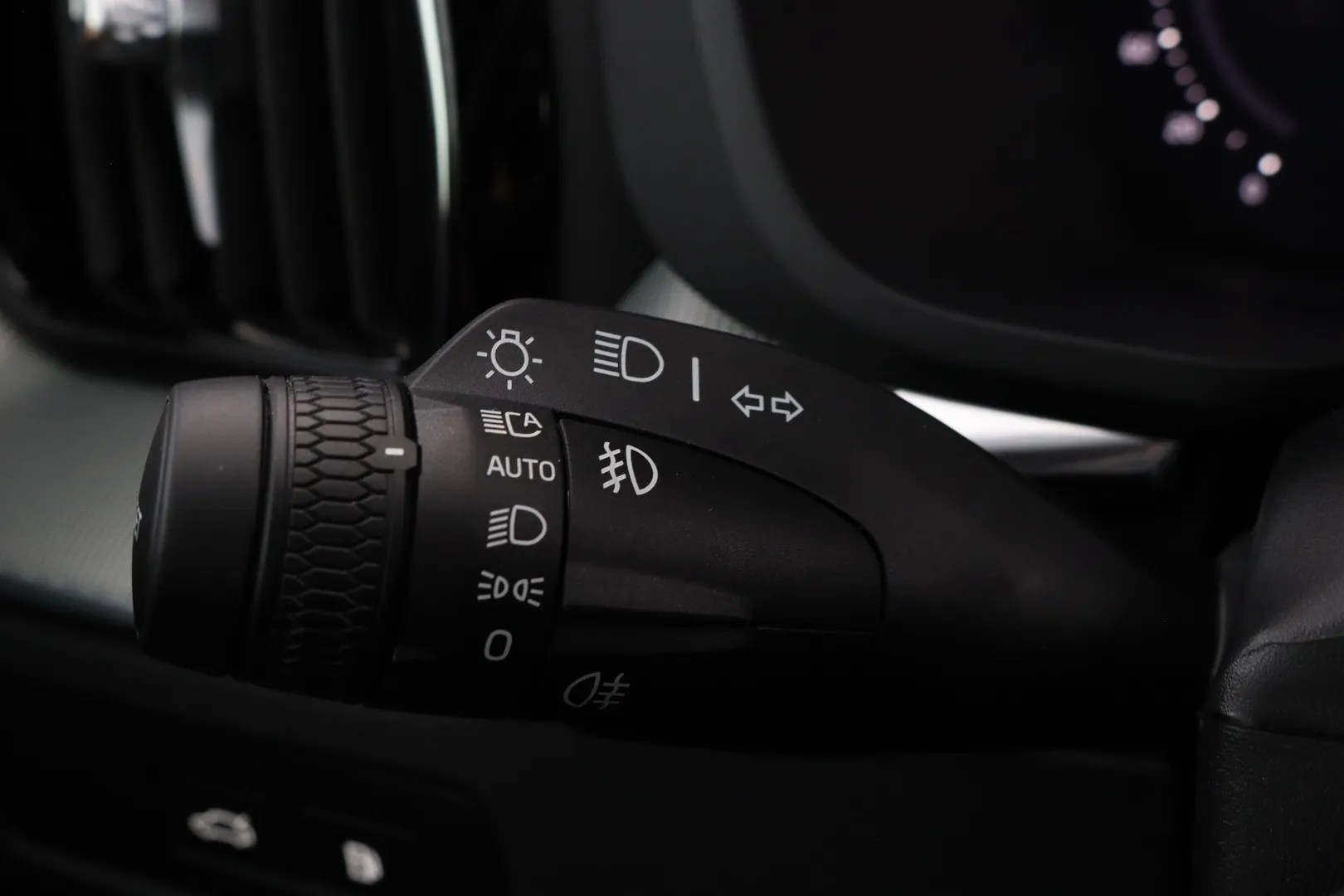 Volvo XC60 KXA-460 carousel image