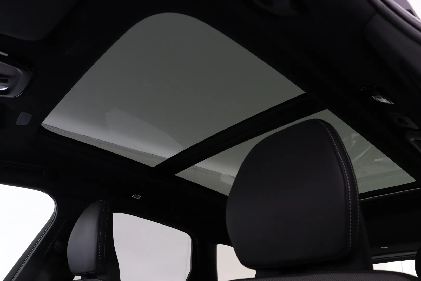 Volvo XC60 KXA-460 carousel image