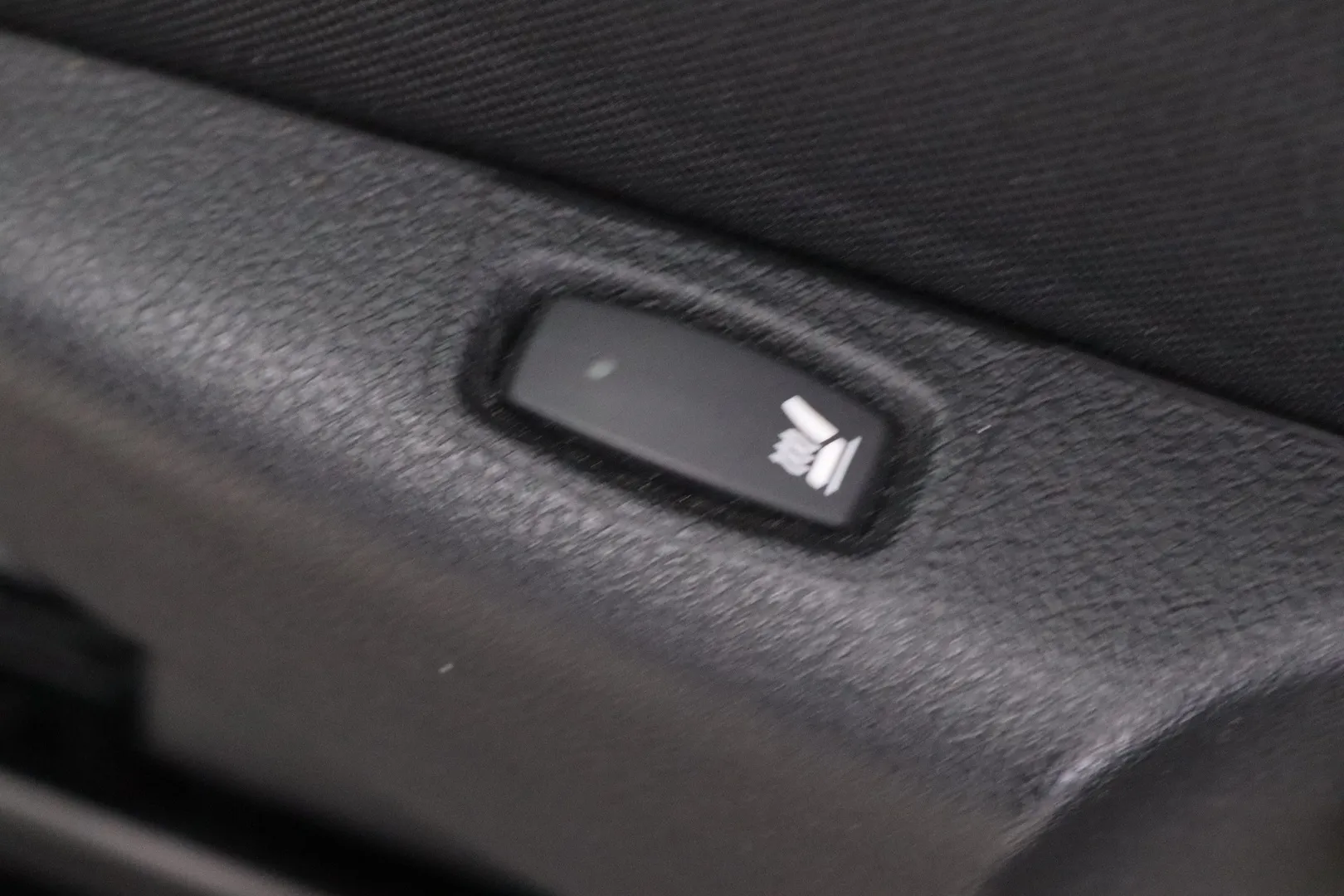 Renault Trafic IRH-941 carousel image