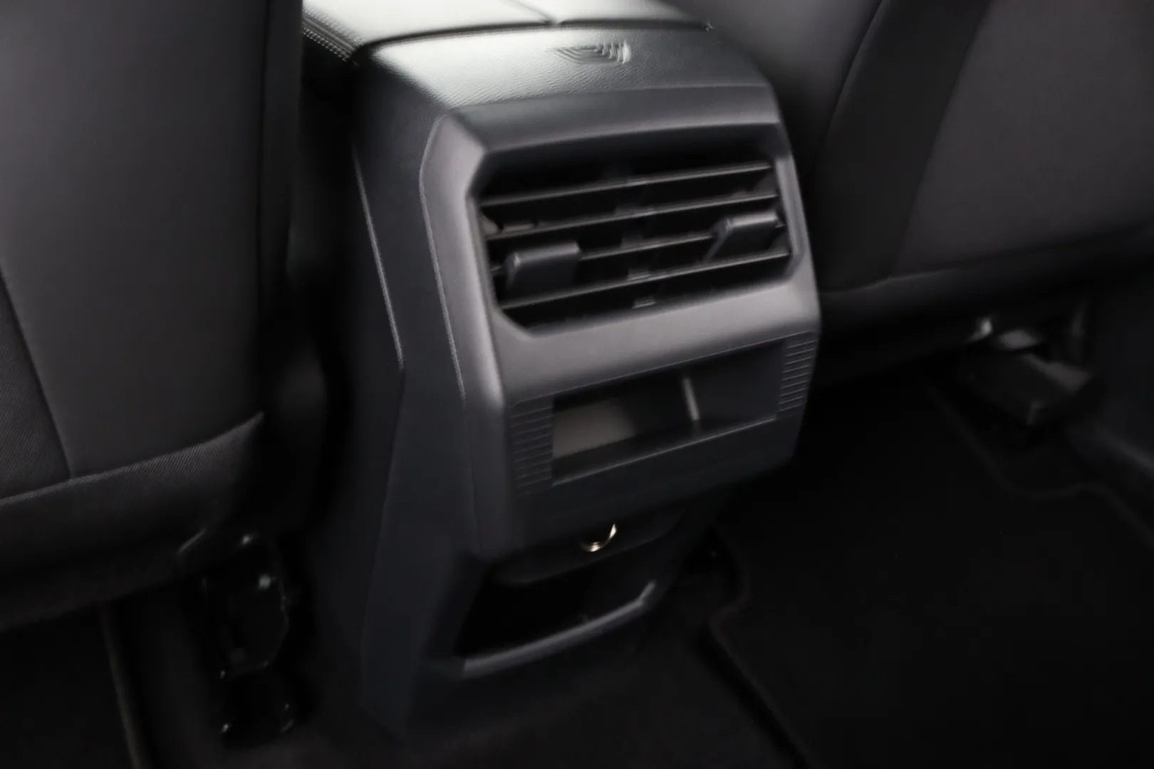 Opel Grandland JNT-954 carousel image