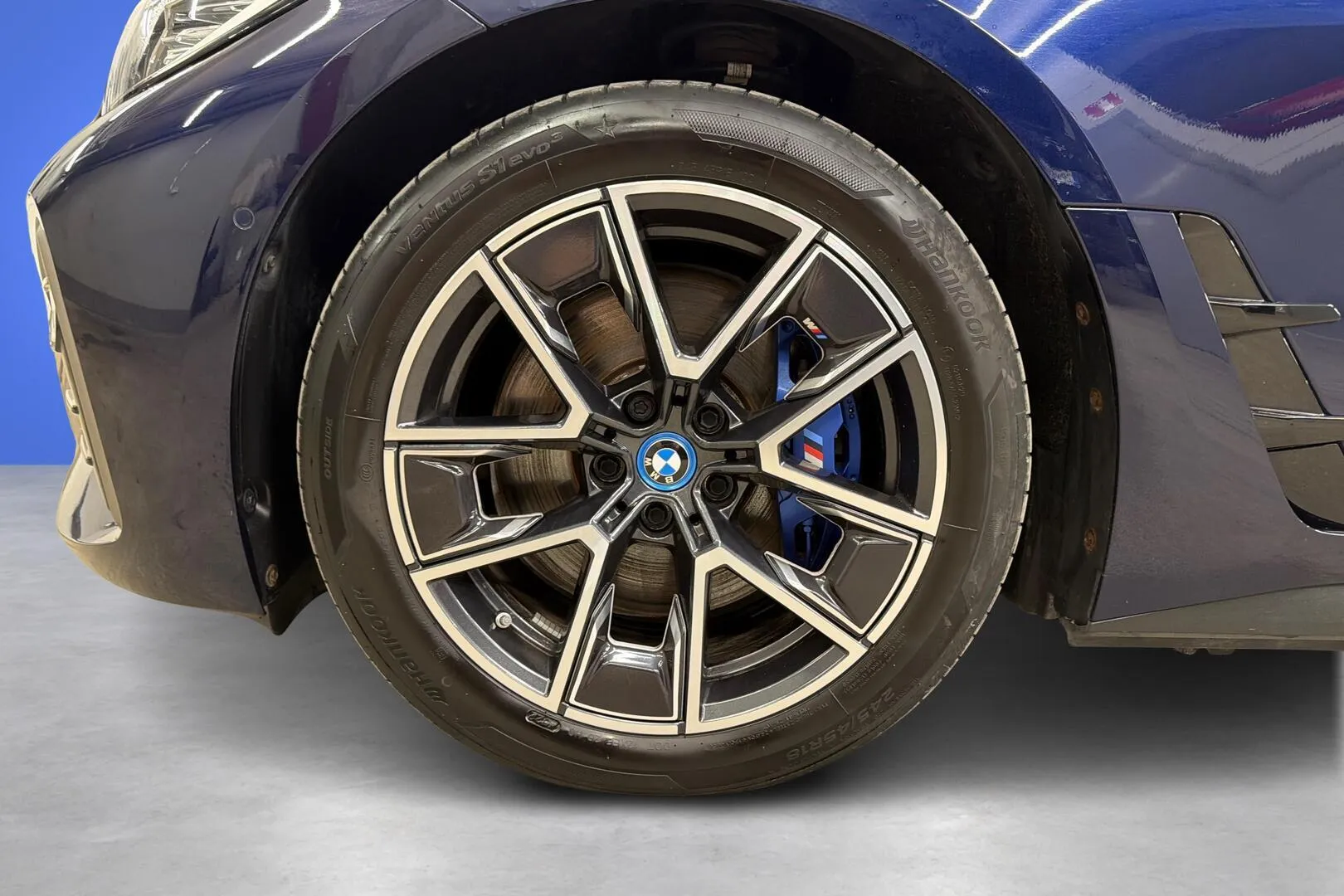 BMW I4 M50 CRI-577 carousel image
