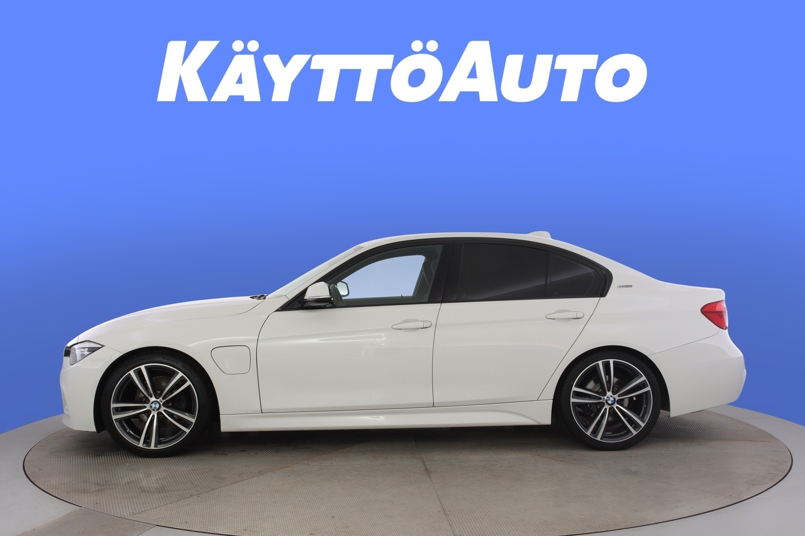 BMW 330 2016, kuva 2/33