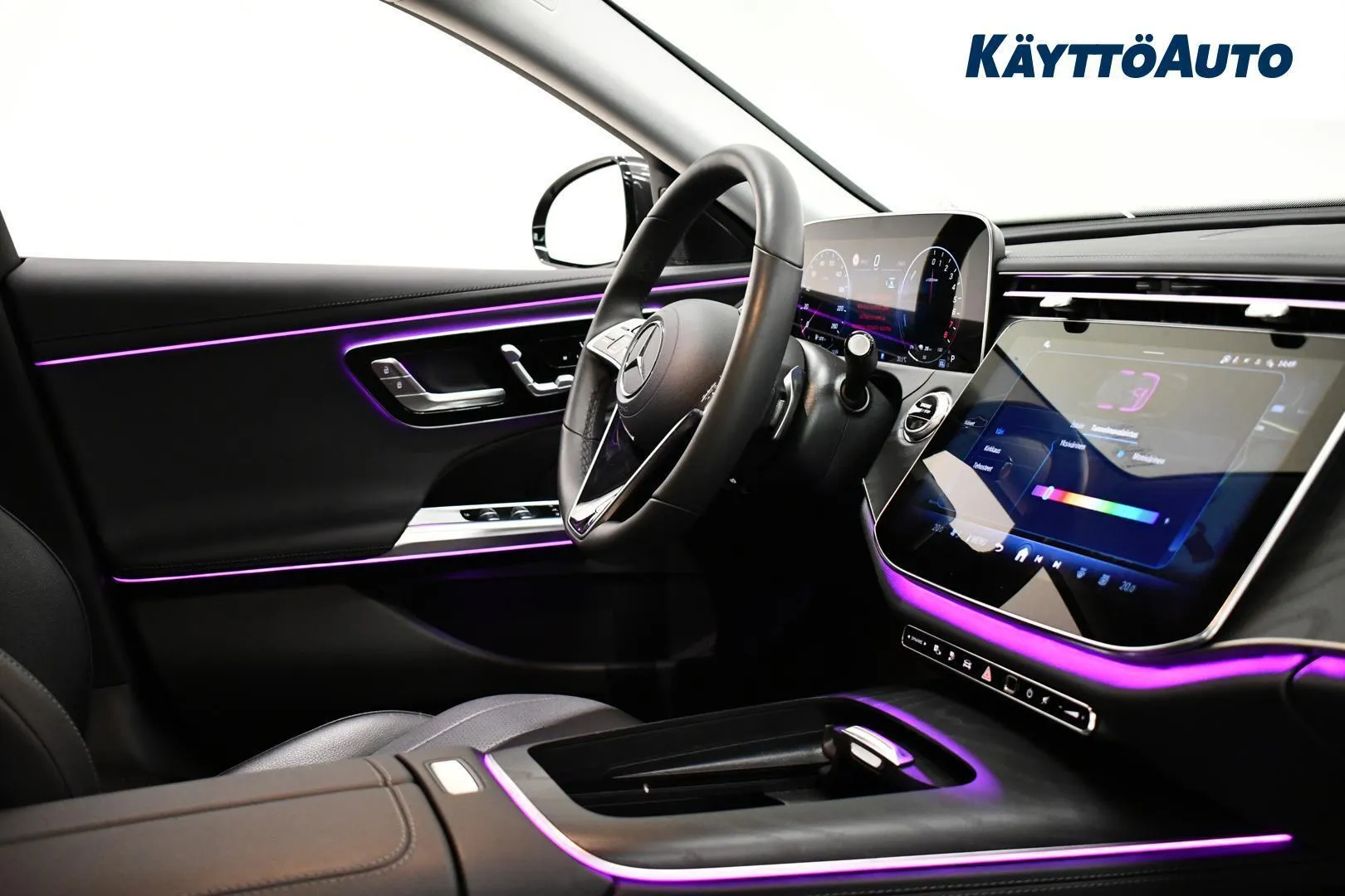 Mercedes-Benz E XVZ-814 carousel image