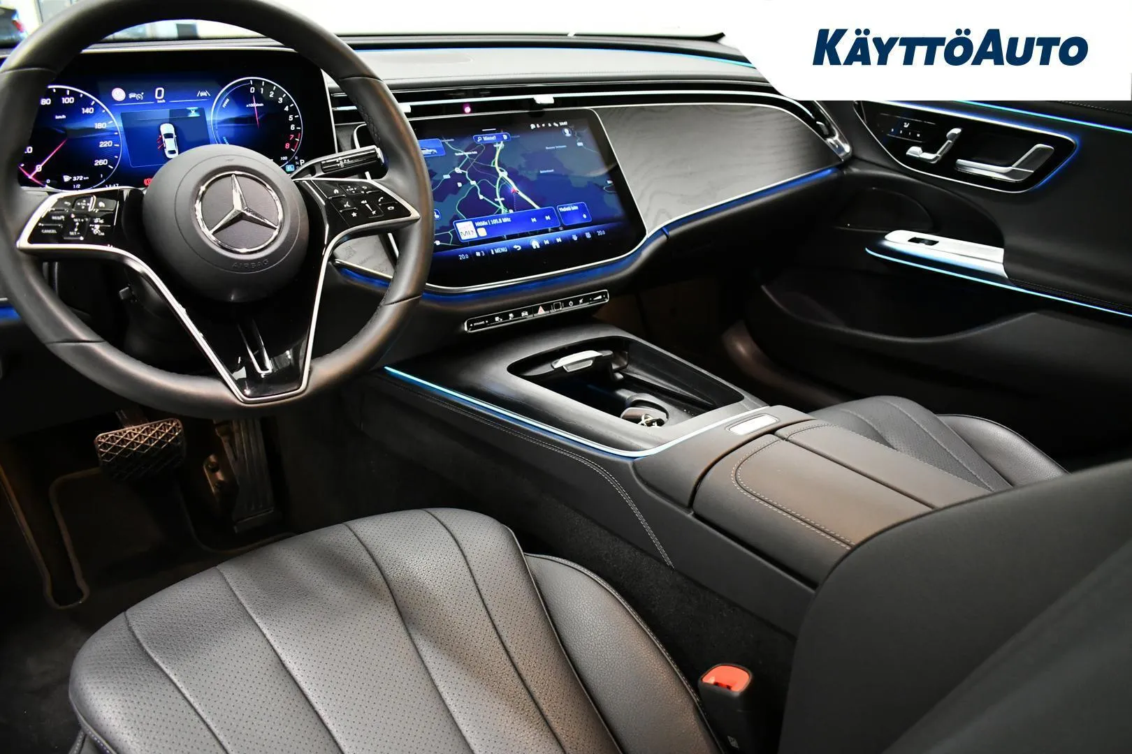 Mercedes-Benz E XVZ-814 carousel image