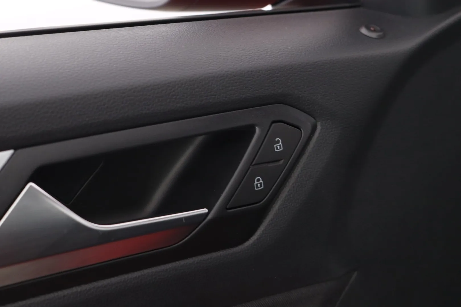 Volkswagen T-Roc MRK-582 carousel image