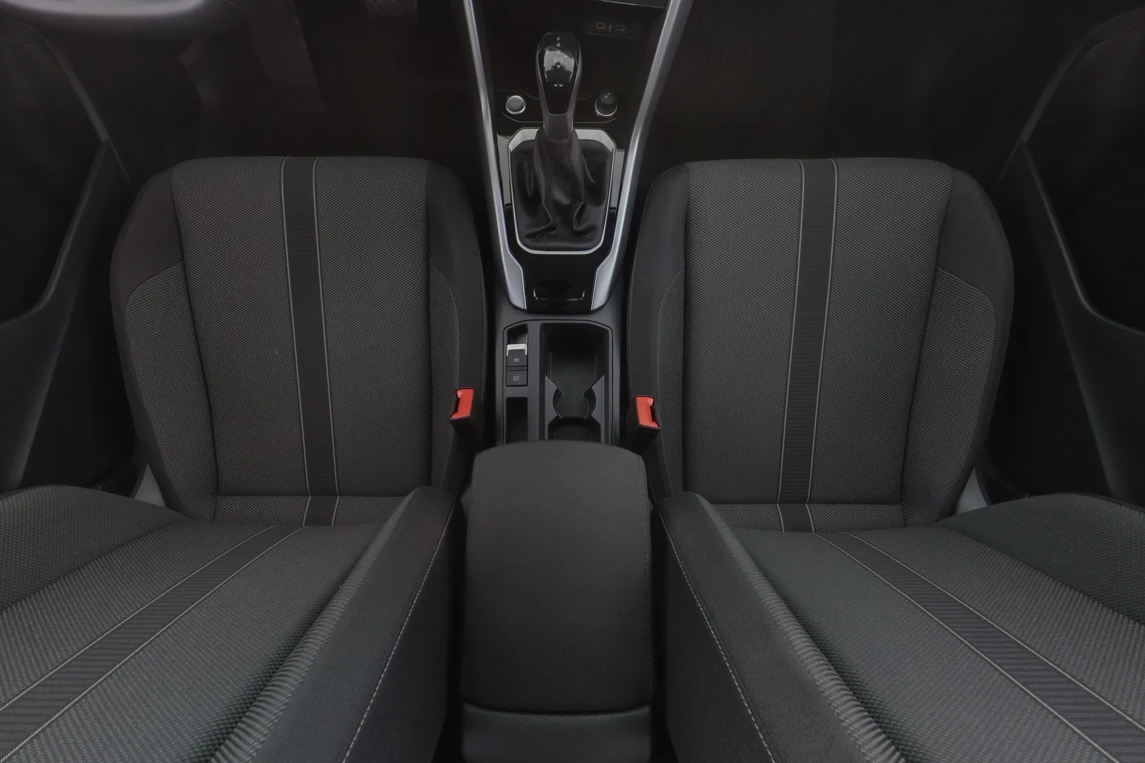 Volkswagen T-Roc MRK-582 carousel image