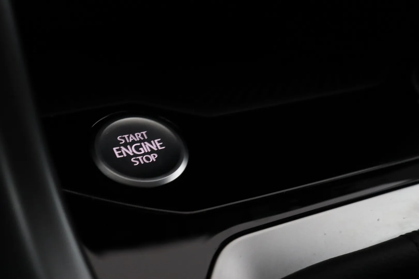 Volkswagen T-Roc MRK-582 carousel image