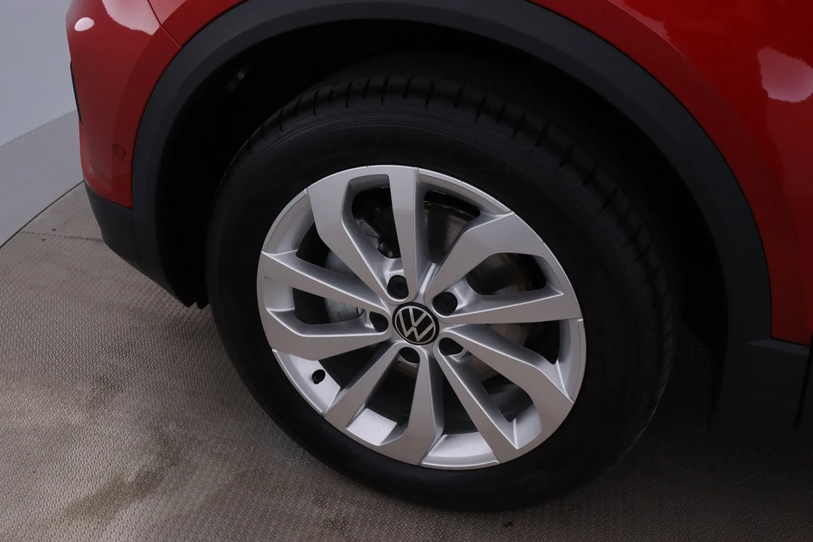 Volkswagen T-Roc MRK-582 carousel image