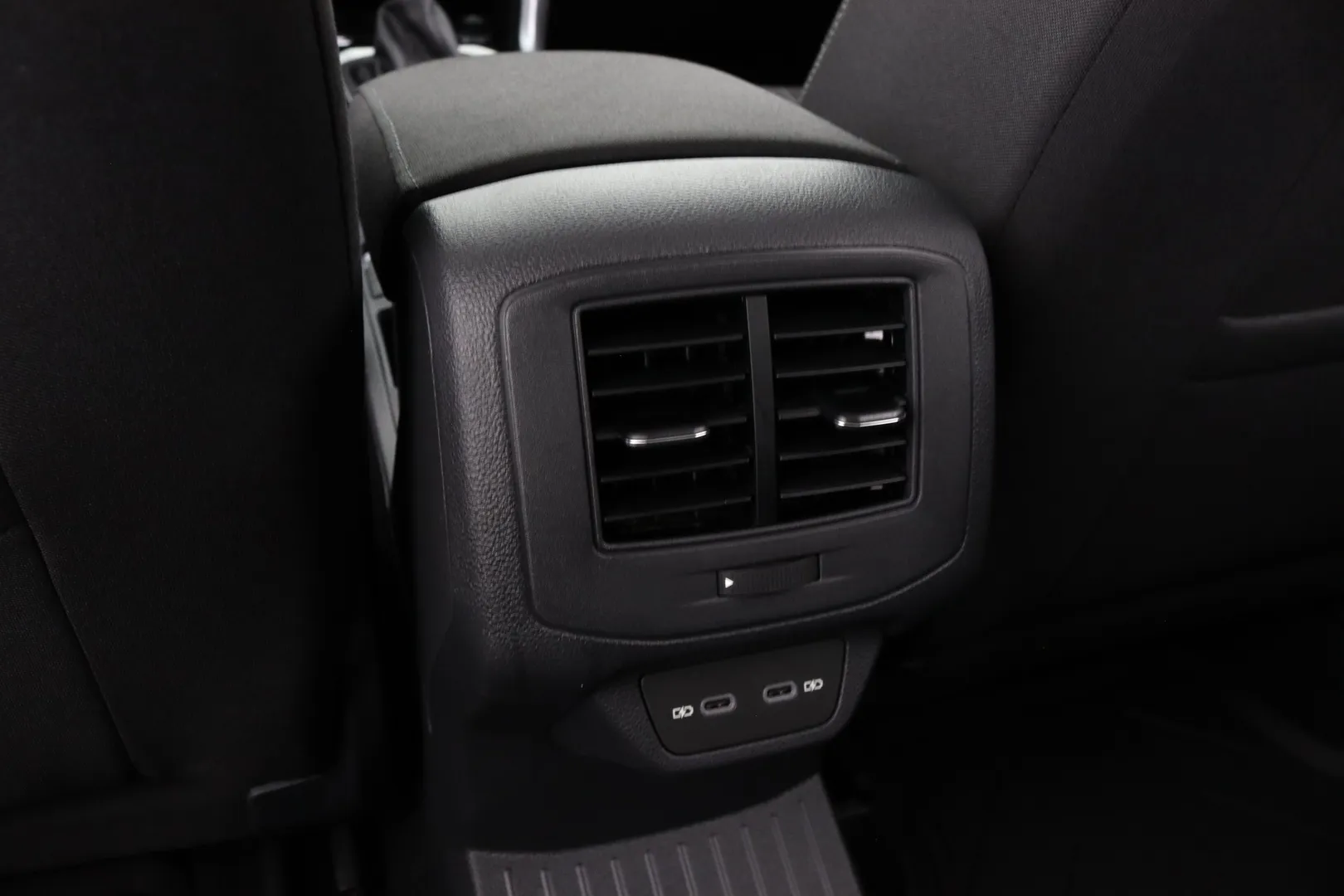 Volkswagen T-Roc MRK-582 carousel image