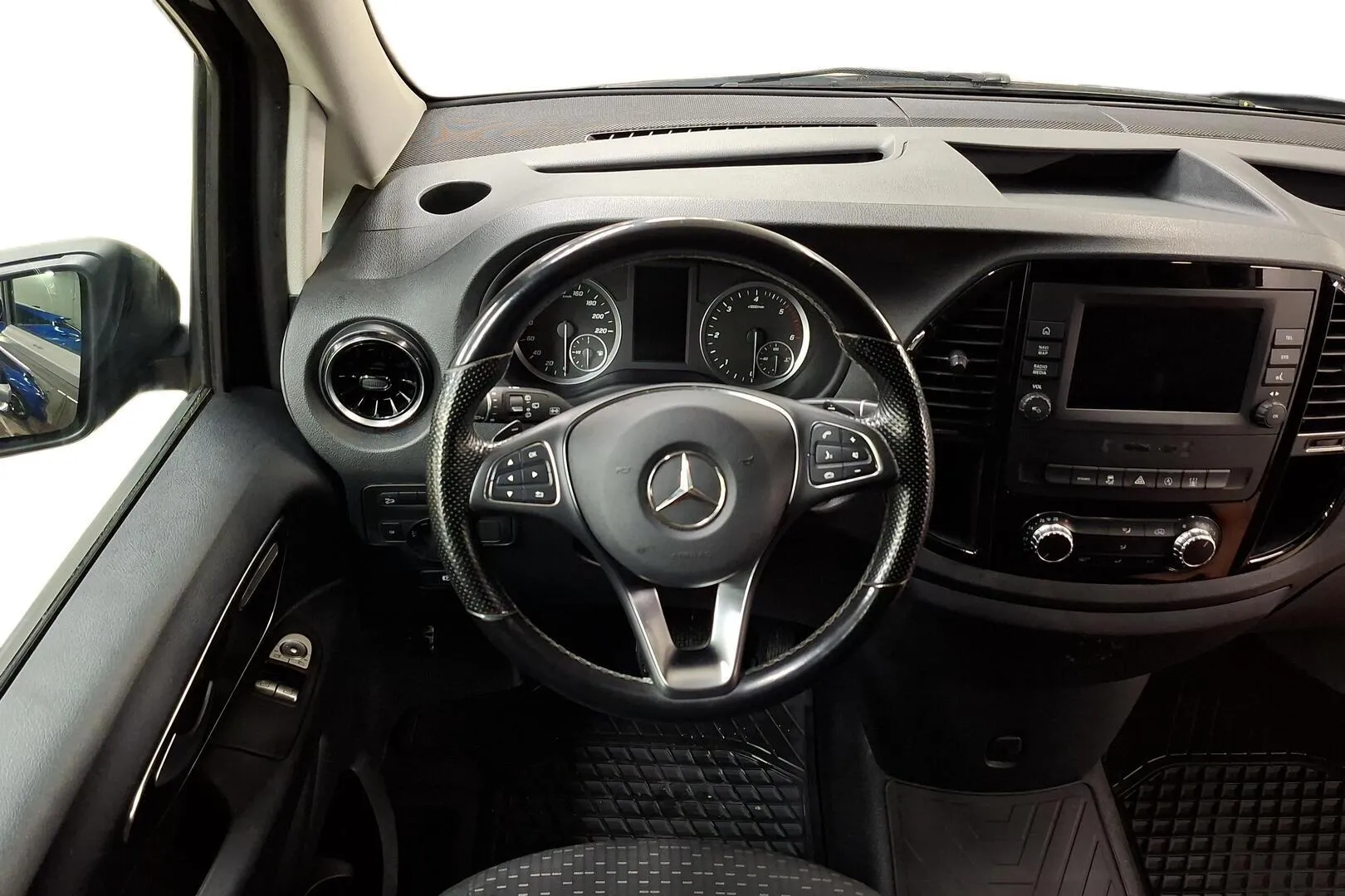 Mercedes-Benz Vito STD-2 carousel image