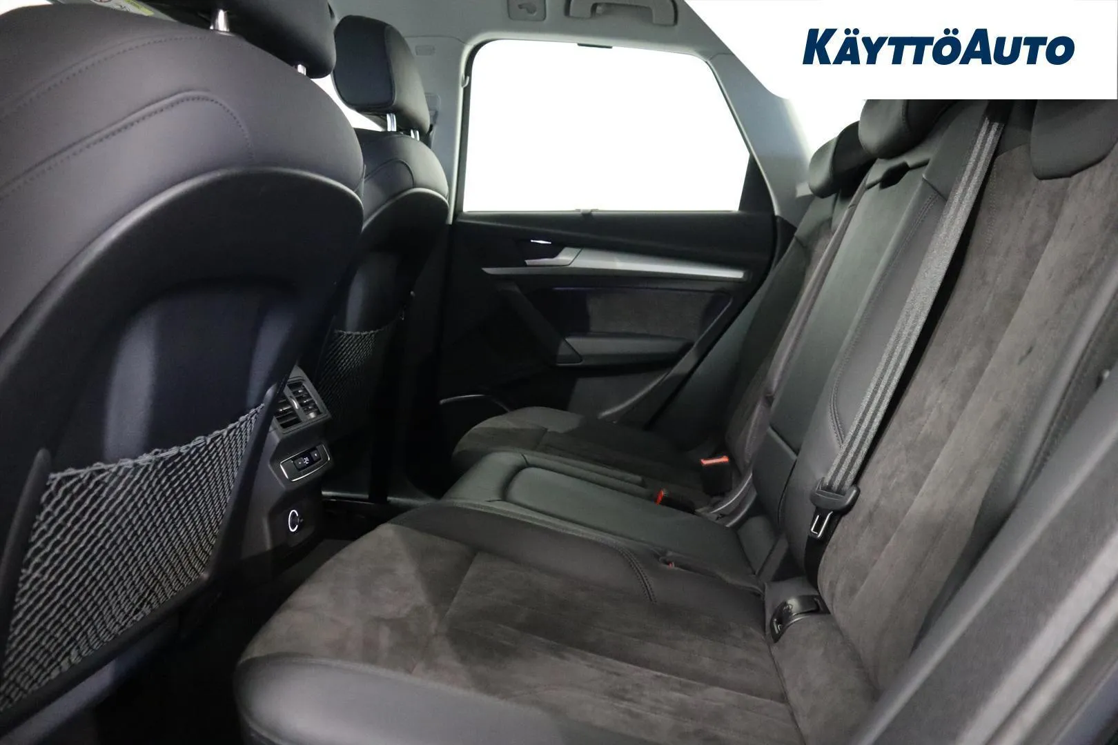 Audi Q5 YXH-356 carousel image