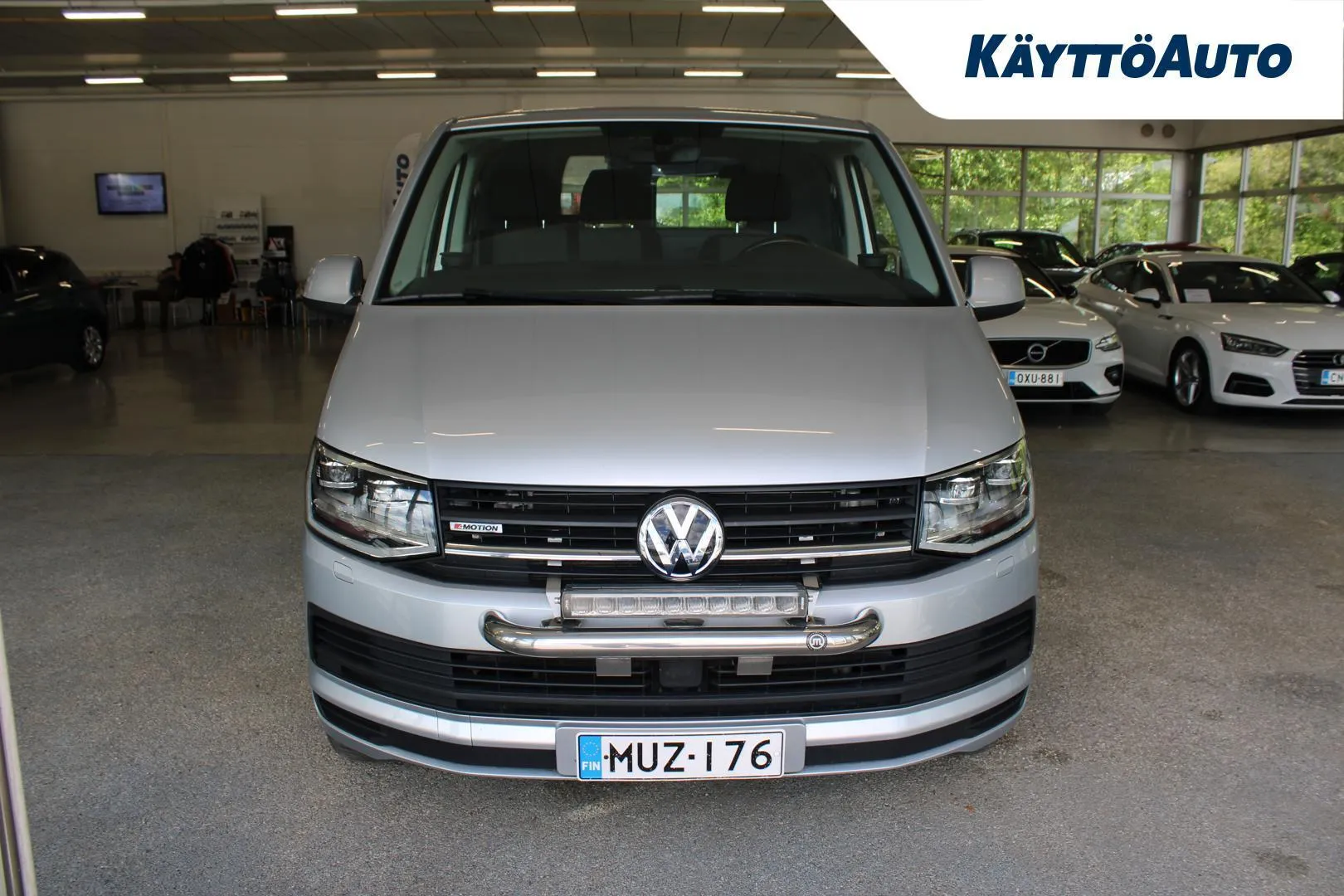 Volkswagen Transporter MUZ-176 carousel image