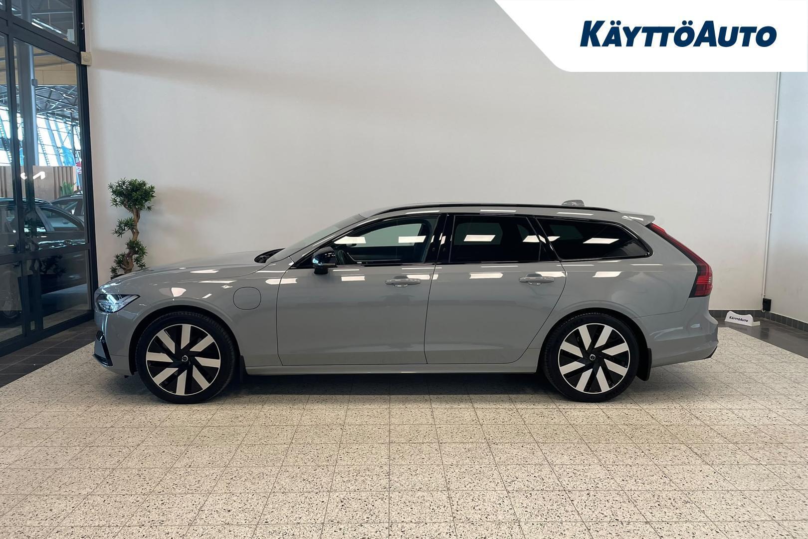 Volvo V90 2024, kuva 3/37
