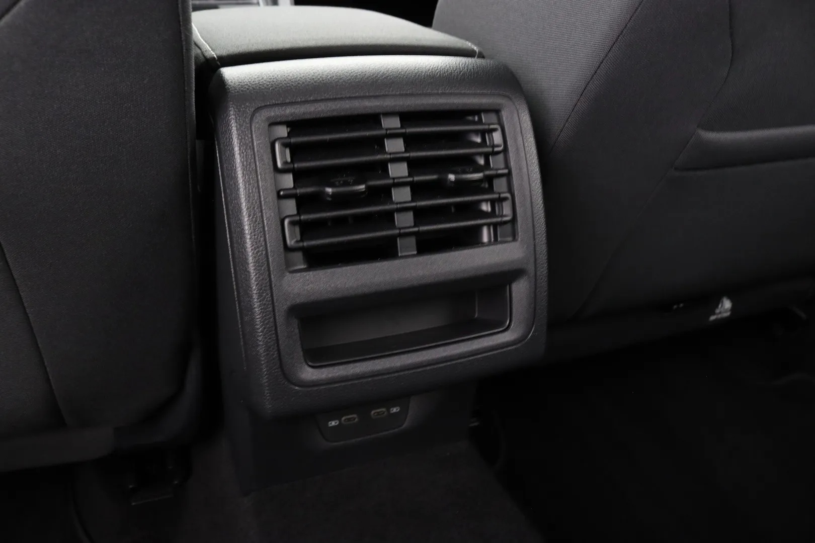 Volkswagen Golf GOF-532 carousel image