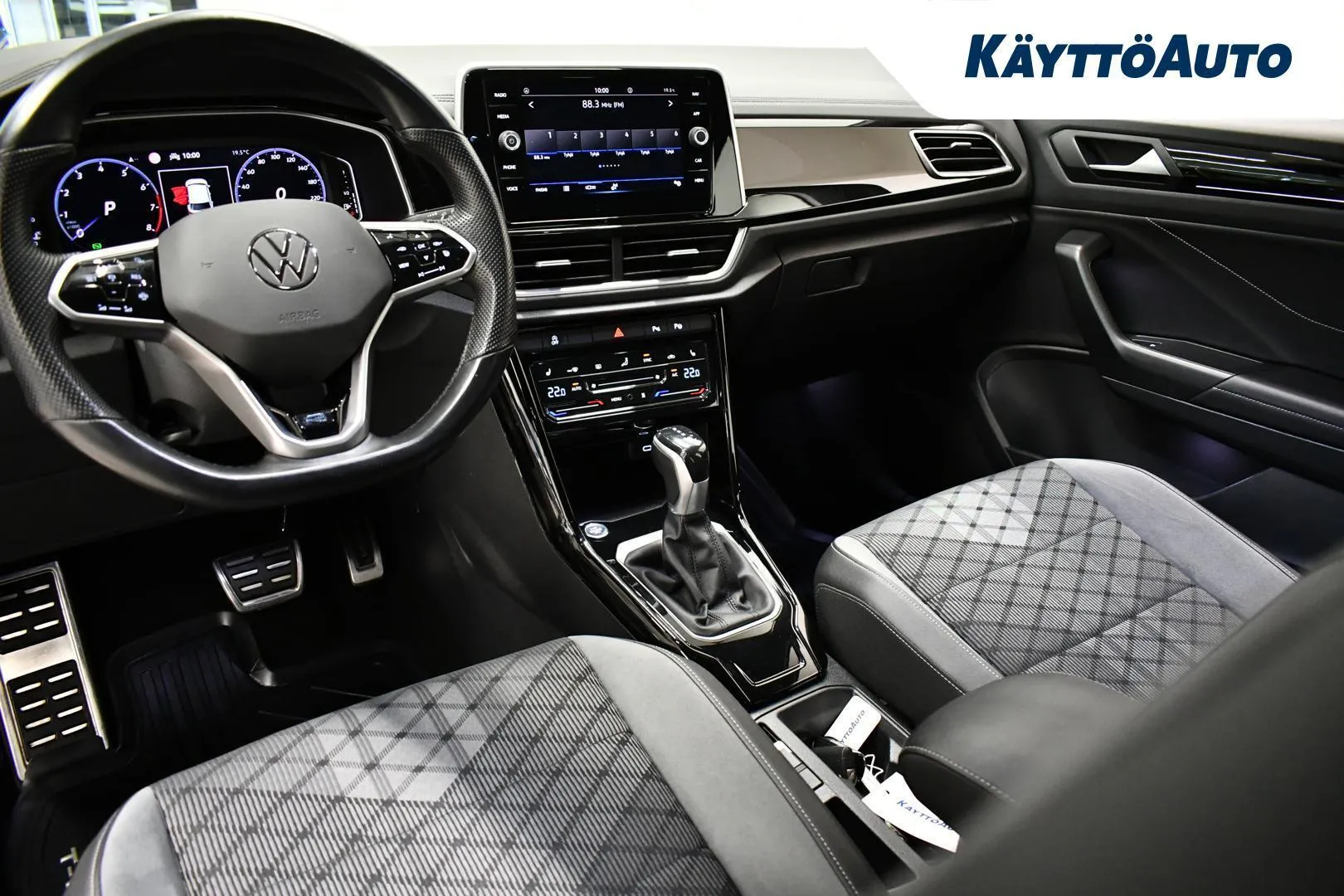 Volkswagen T-Roc MOE-620 carousel image