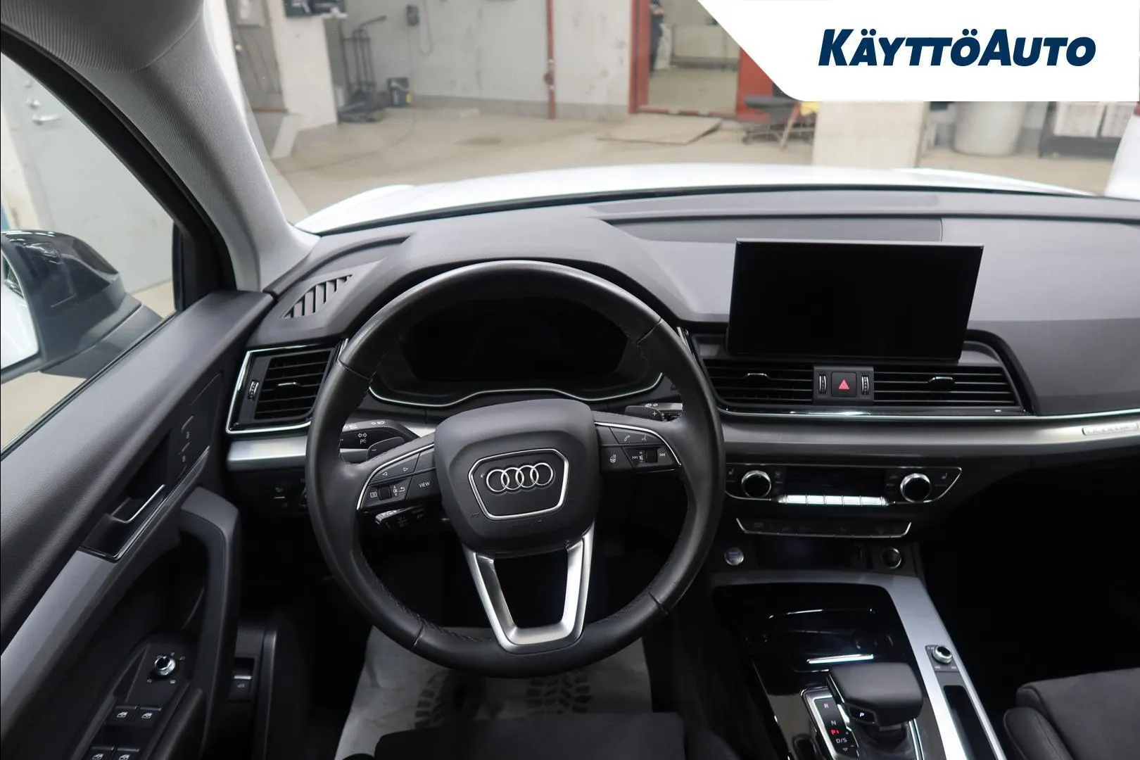 Audi Q5 XSJ-900 carousel image