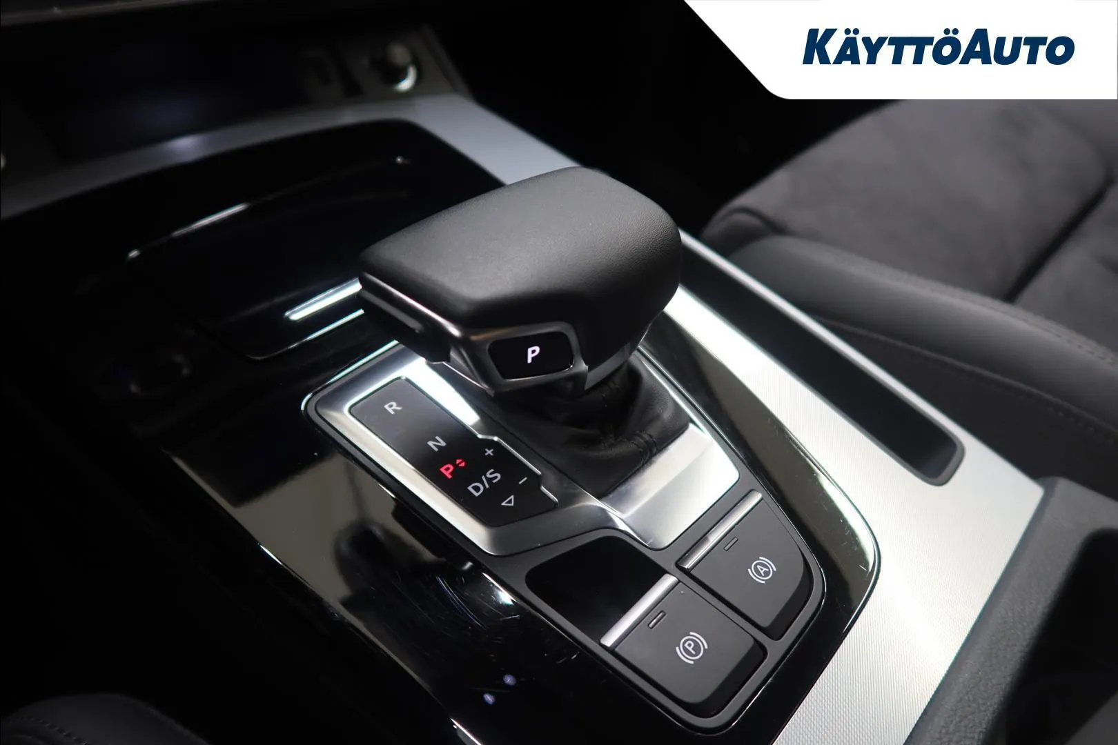 Audi Q5 XSJ-900 carousel image