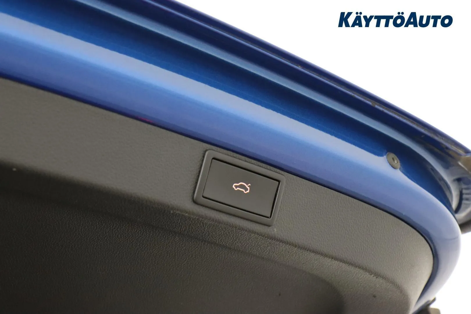 Skoda Octavia OZY-898 carousel image