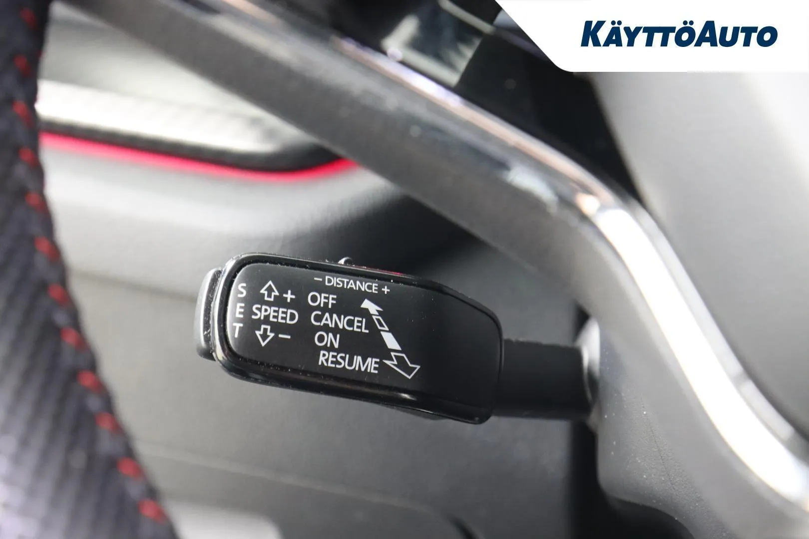 Skoda Octavia OZY-898 carousel image