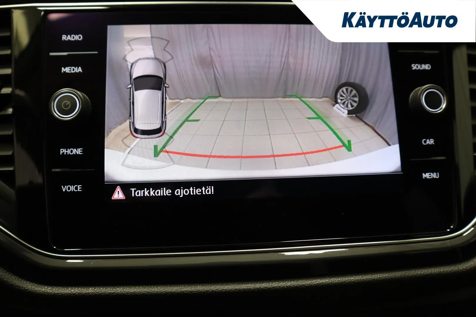 Volkswagen T-Roc IOX-390 carousel image