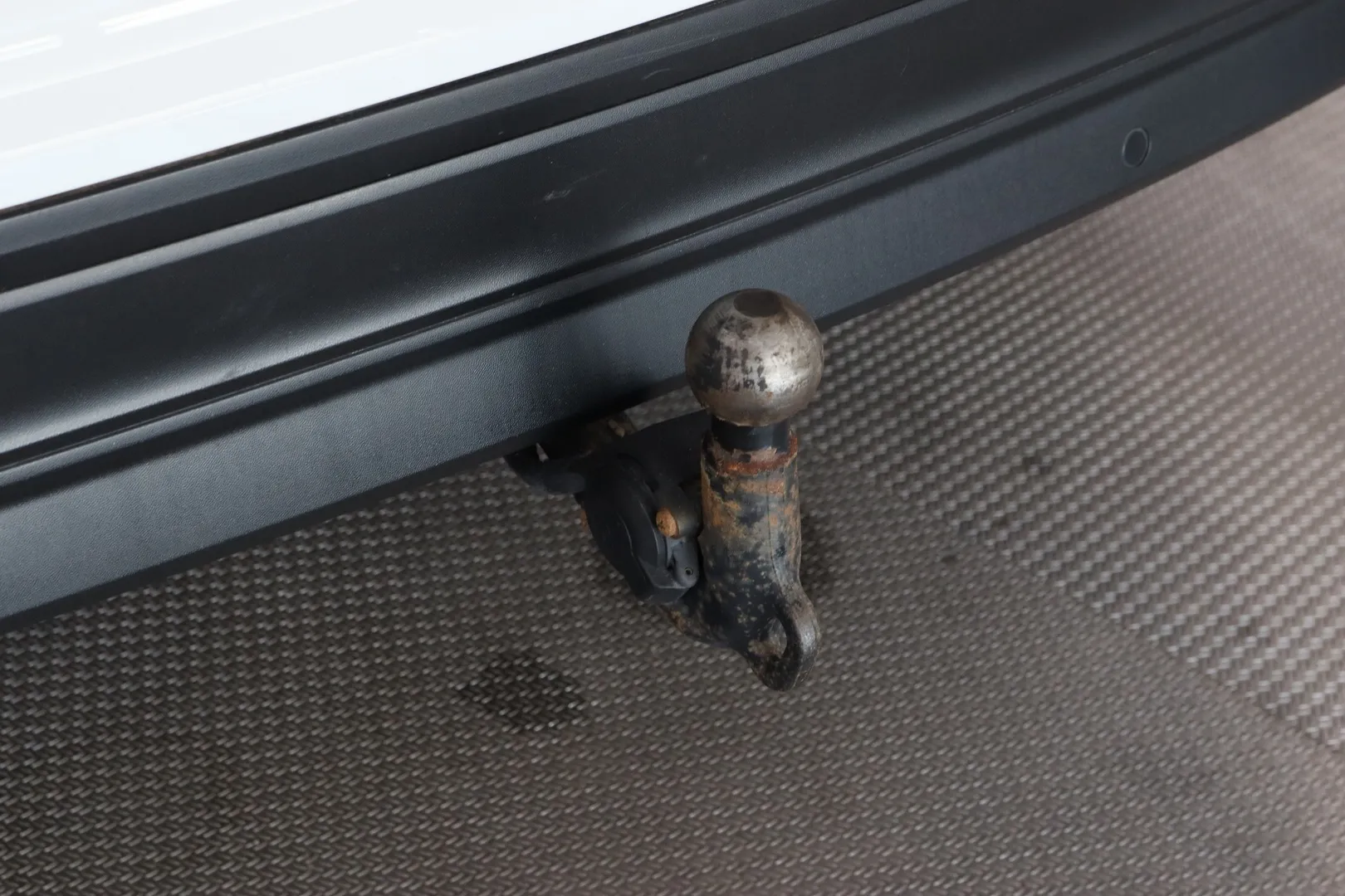 Volkswagen Tiguan RTU-750 carousel image