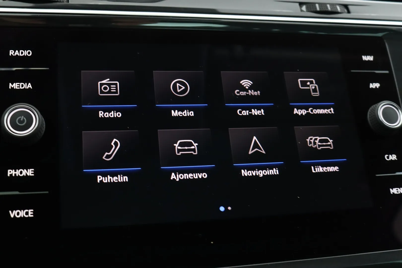 Volkswagen Tiguan RTU-750 carousel image