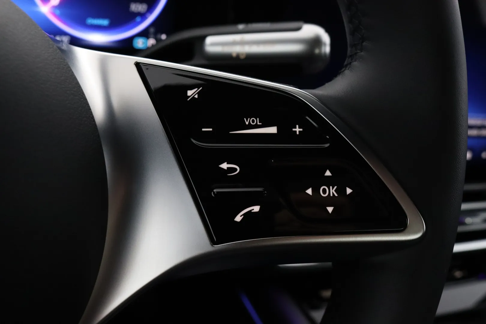 Mercedes-Benz CLA FSJ-198 carousel image