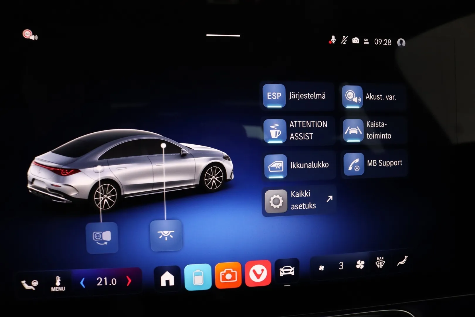 Mercedes-Benz CLA FSJ-198 carousel image