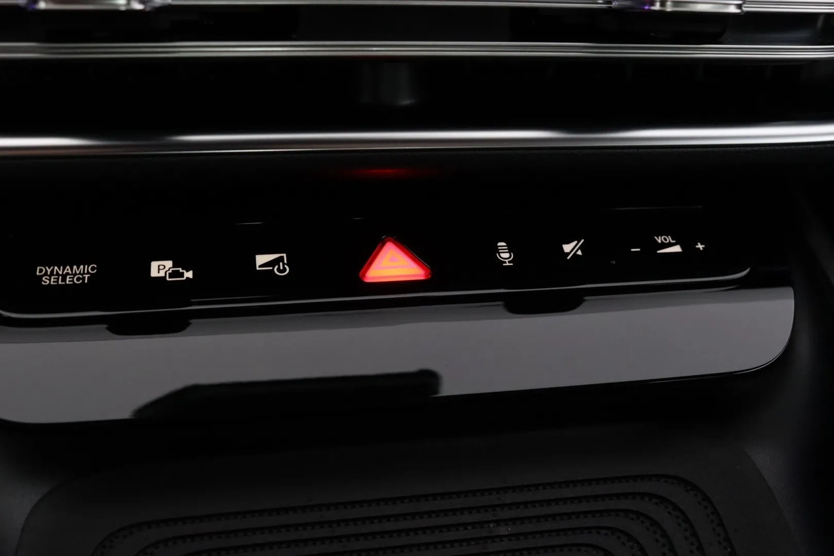 Mercedes-Benz CLA FSJ-198 carousel image