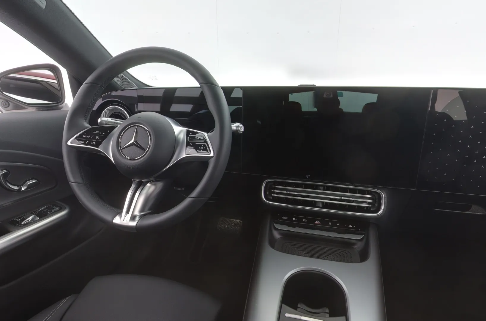 Mercedes-Benz CLA FSJ-198 carousel image