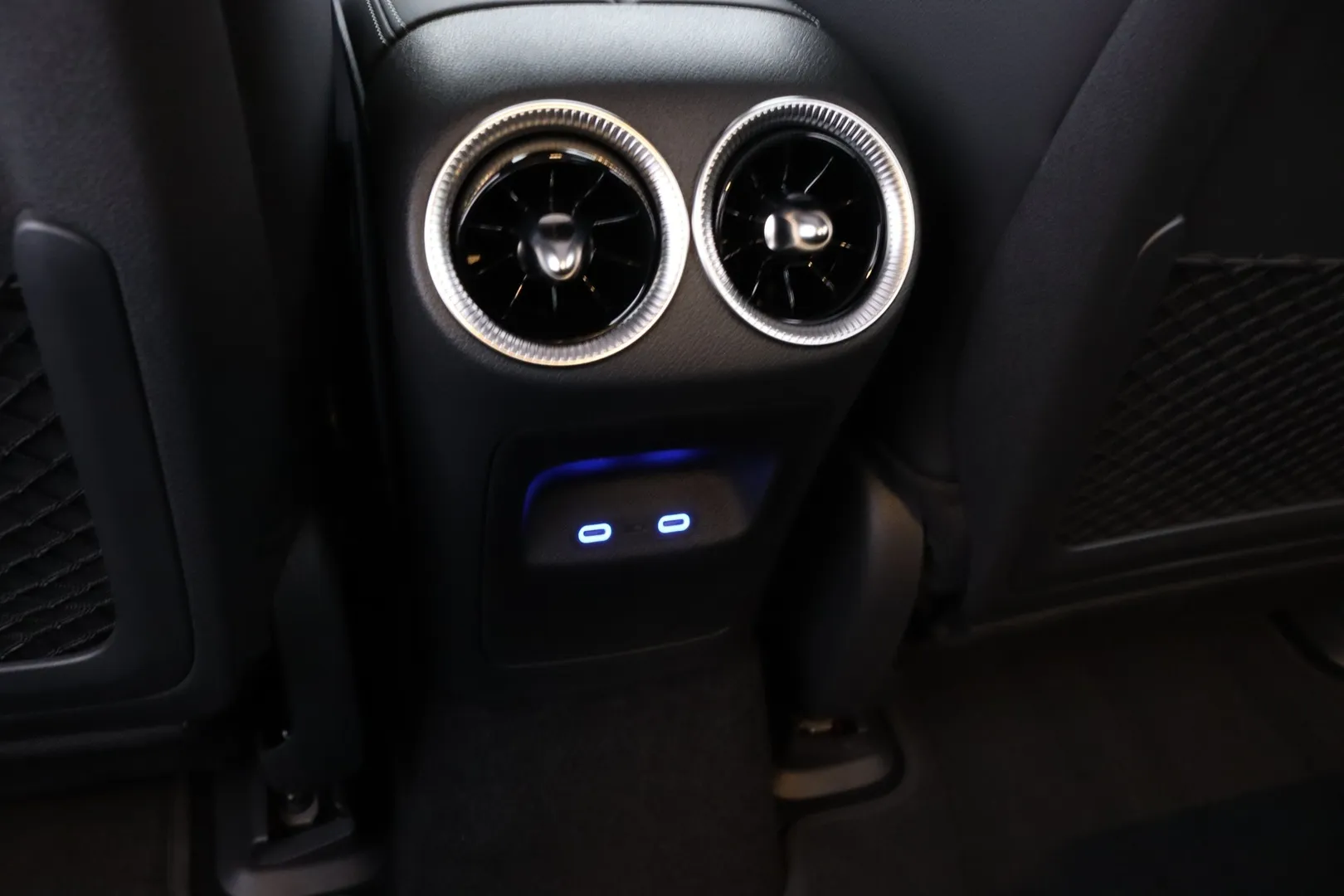 Mercedes-Benz CLA FSJ-198 carousel image