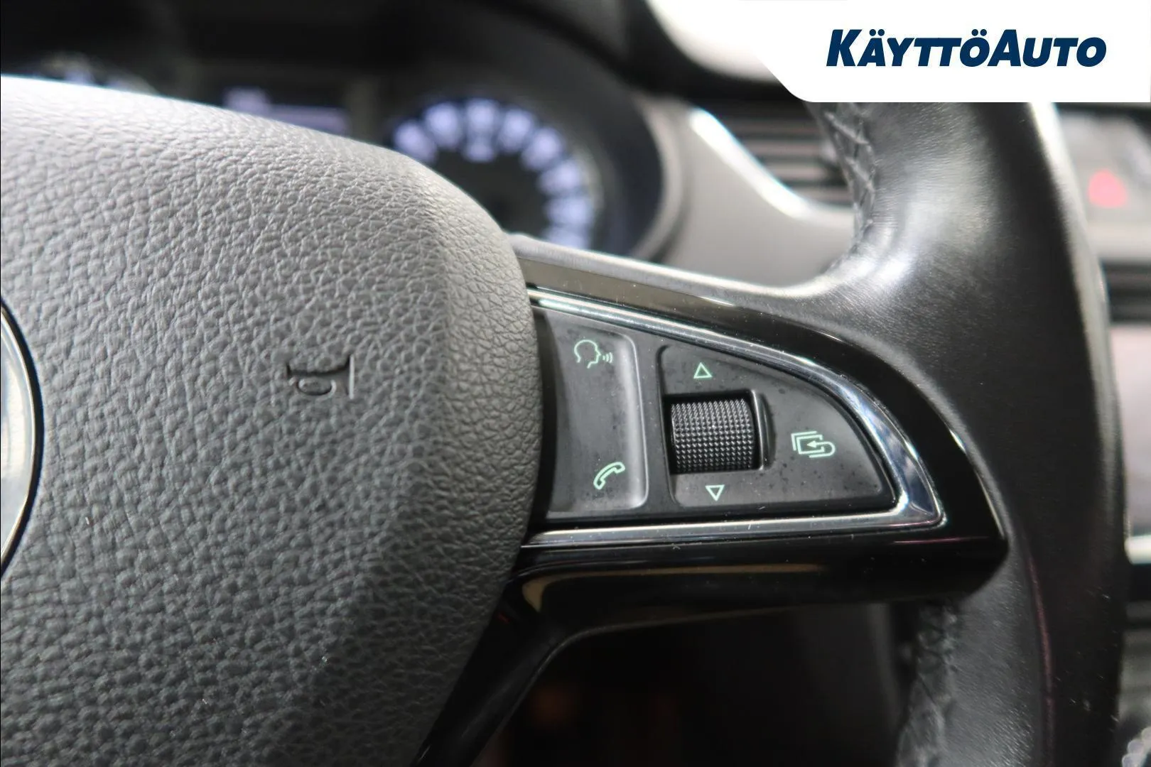 Skoda Octavia EMX-386 carousel image