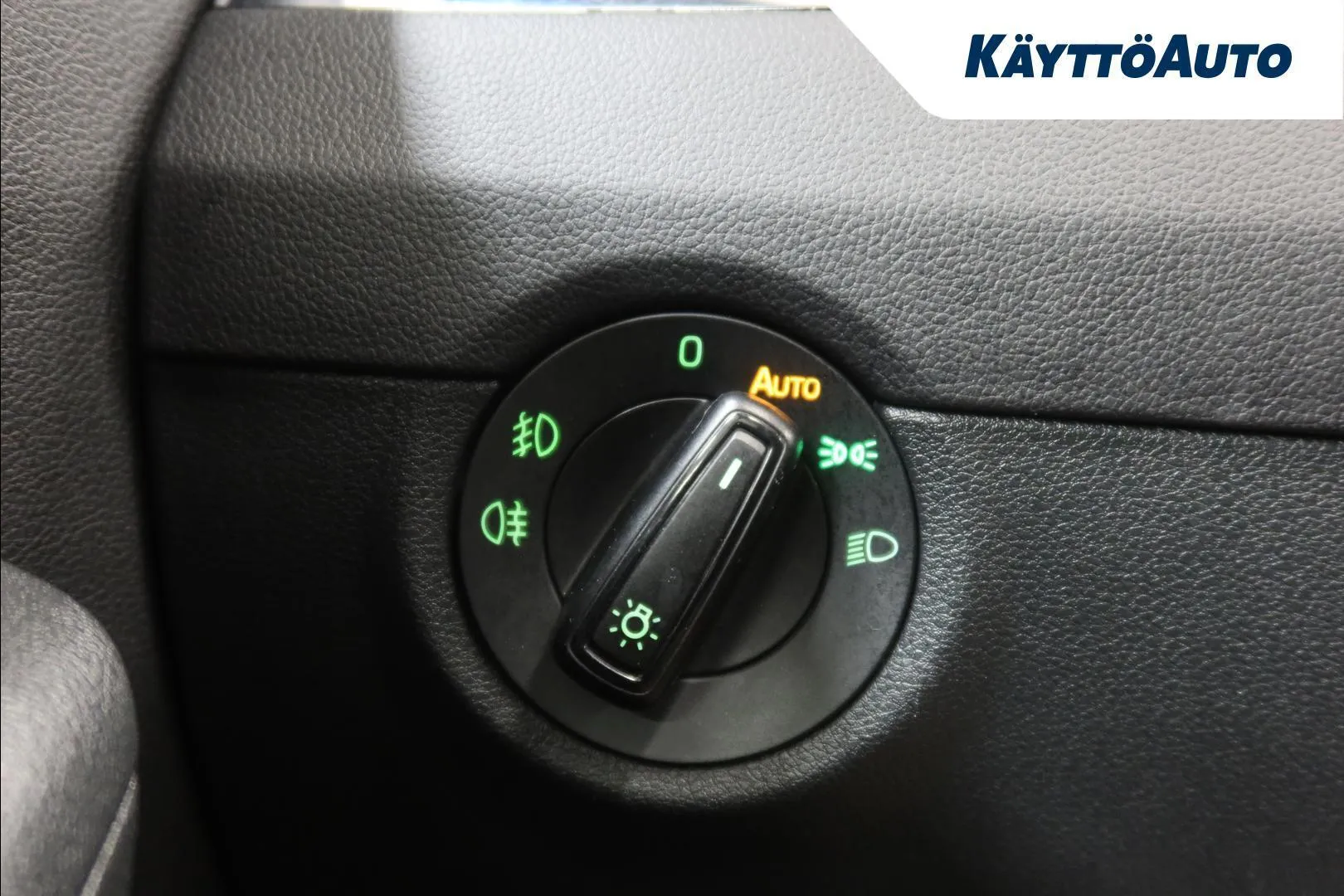 Skoda Octavia EMX-386 carousel image