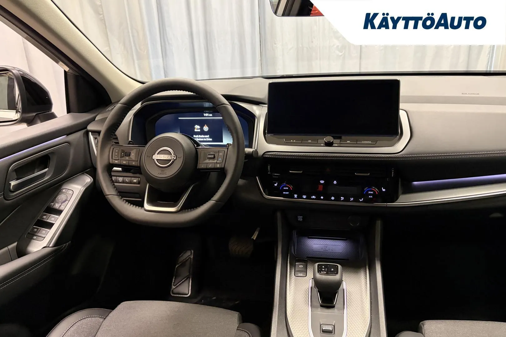 NISSAN QASHQAI SRN-755 carousel image