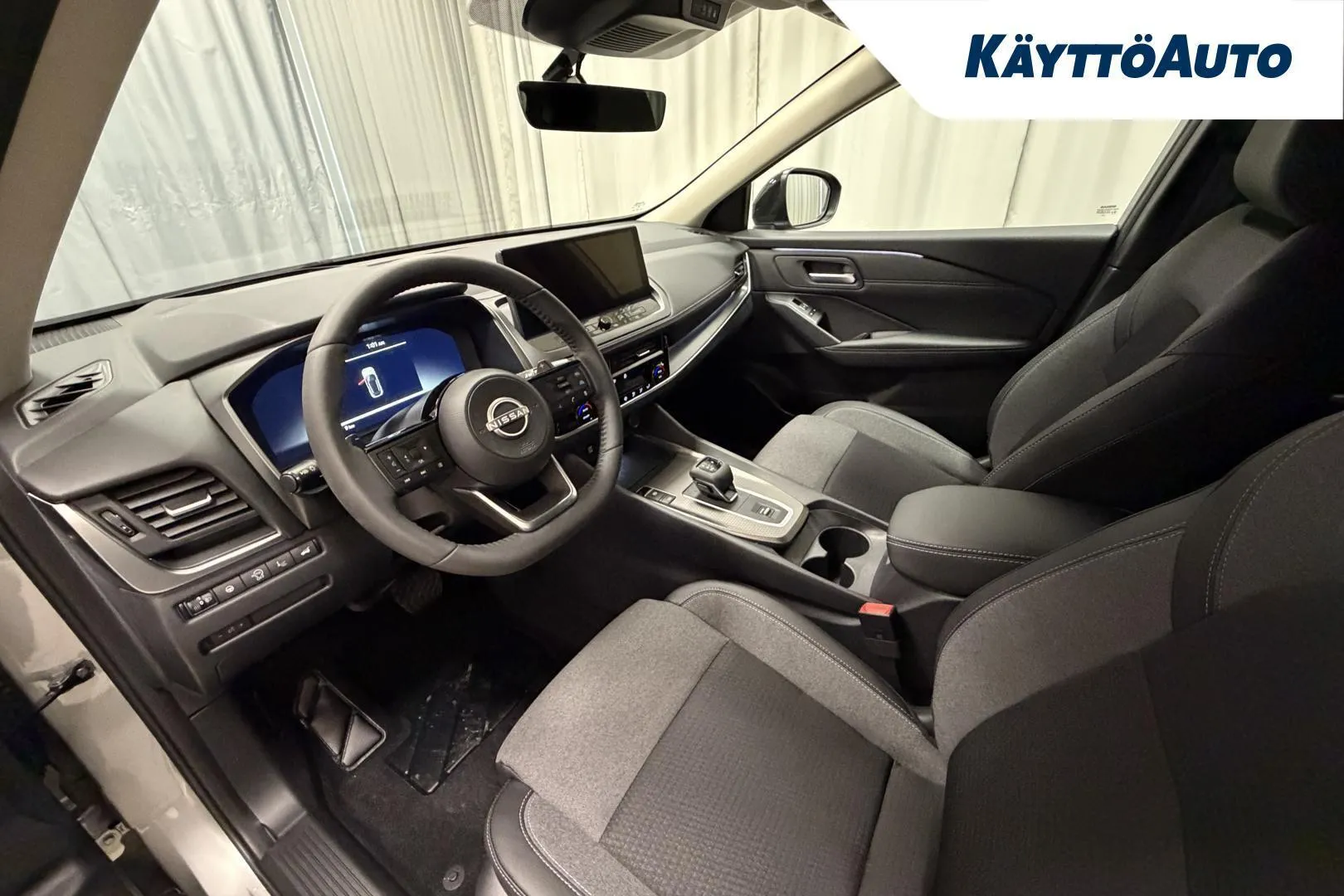 NISSAN QASHQAI SRN-755 carousel image