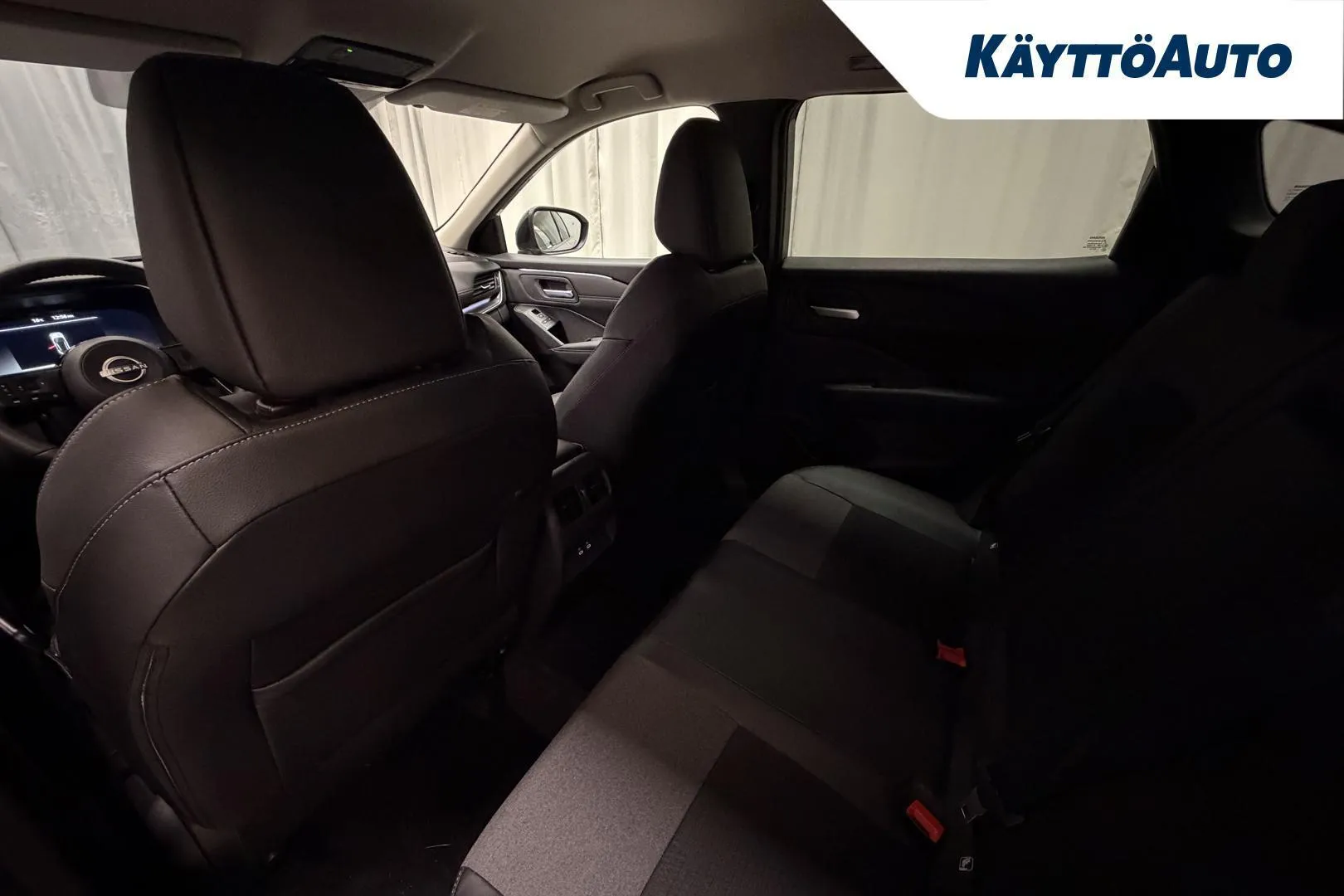 NISSAN QASHQAI SRN-755 carousel image