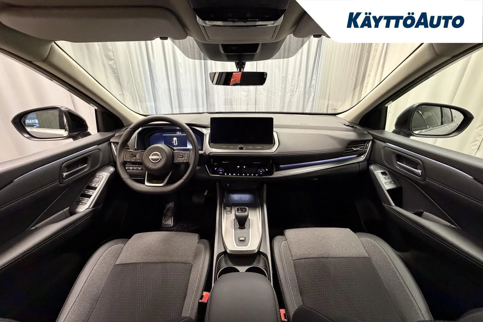 NISSAN QASHQAI SRN-755 carousel image