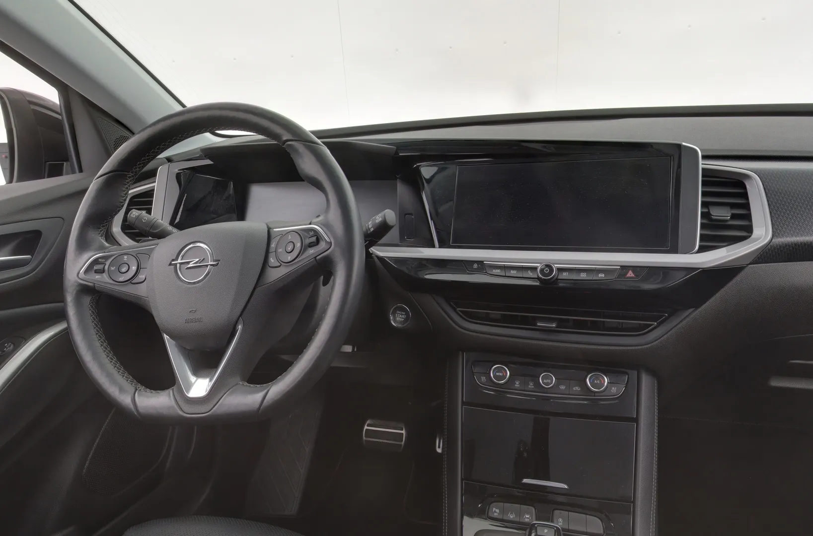 Opel Grandland RUX-565 carousel image