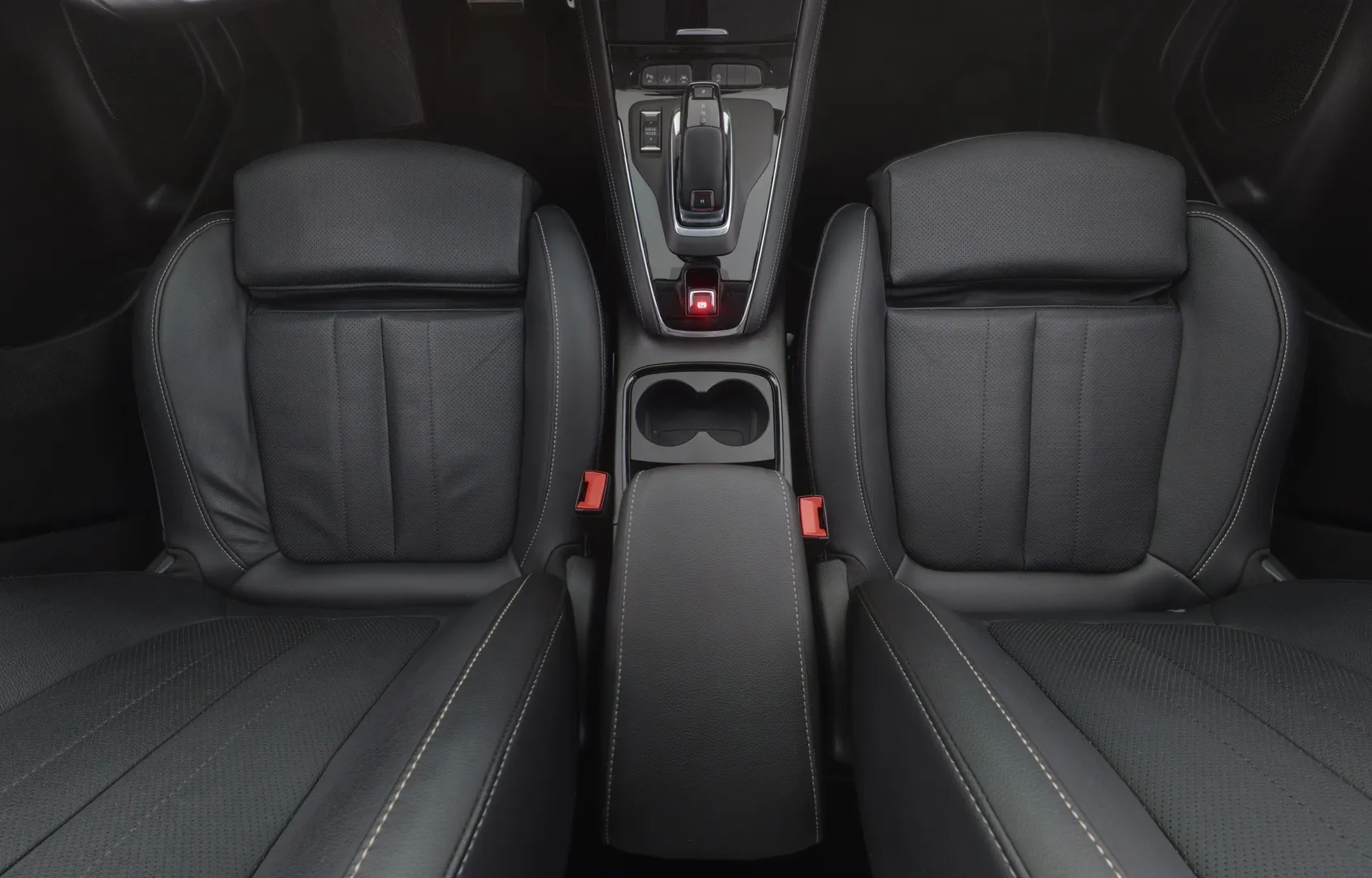 Opel Grandland RUX-565 carousel image